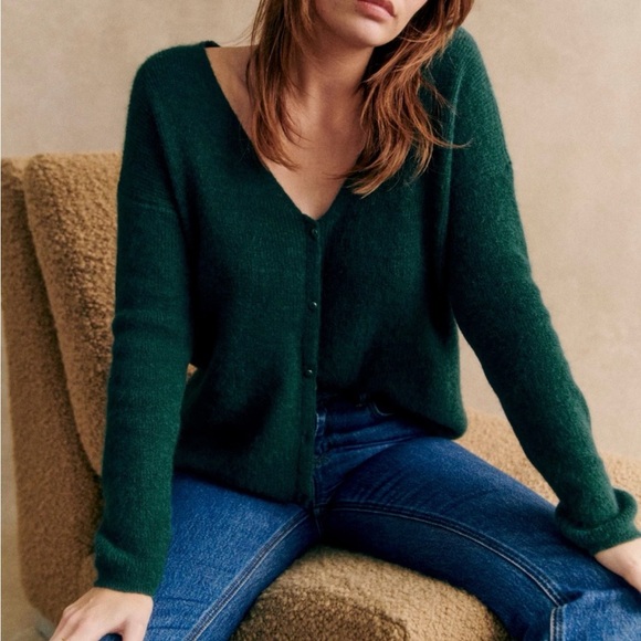 Sezane Sweaters - Sezane Deep Forest Green V-Neck Button Cardigan